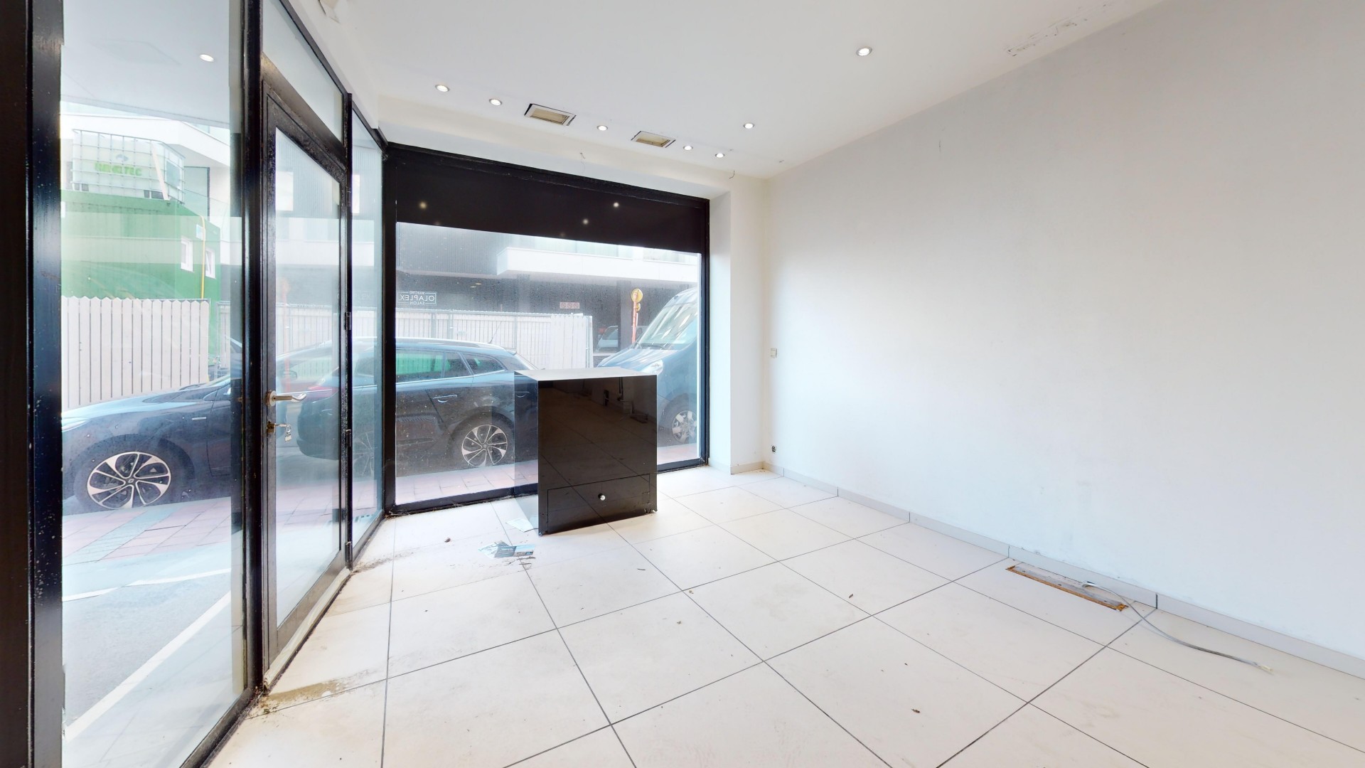 Handelspand op commerciële ligging centraal aan het Van Bunnenplein en de Kustlaan. - foto 4