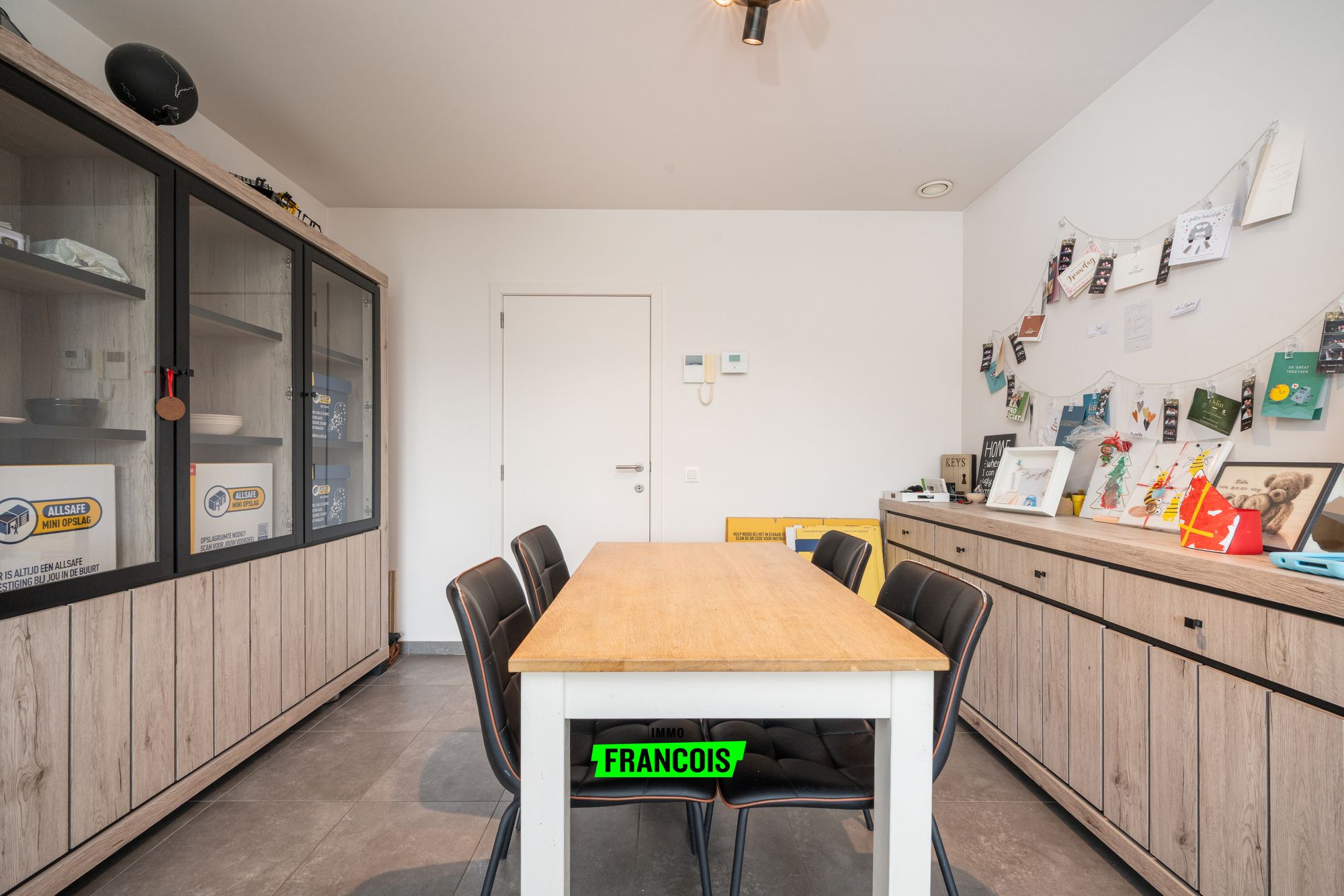 Appartement met 2 slaapkamers en garage in centrum Loppem - foto 4