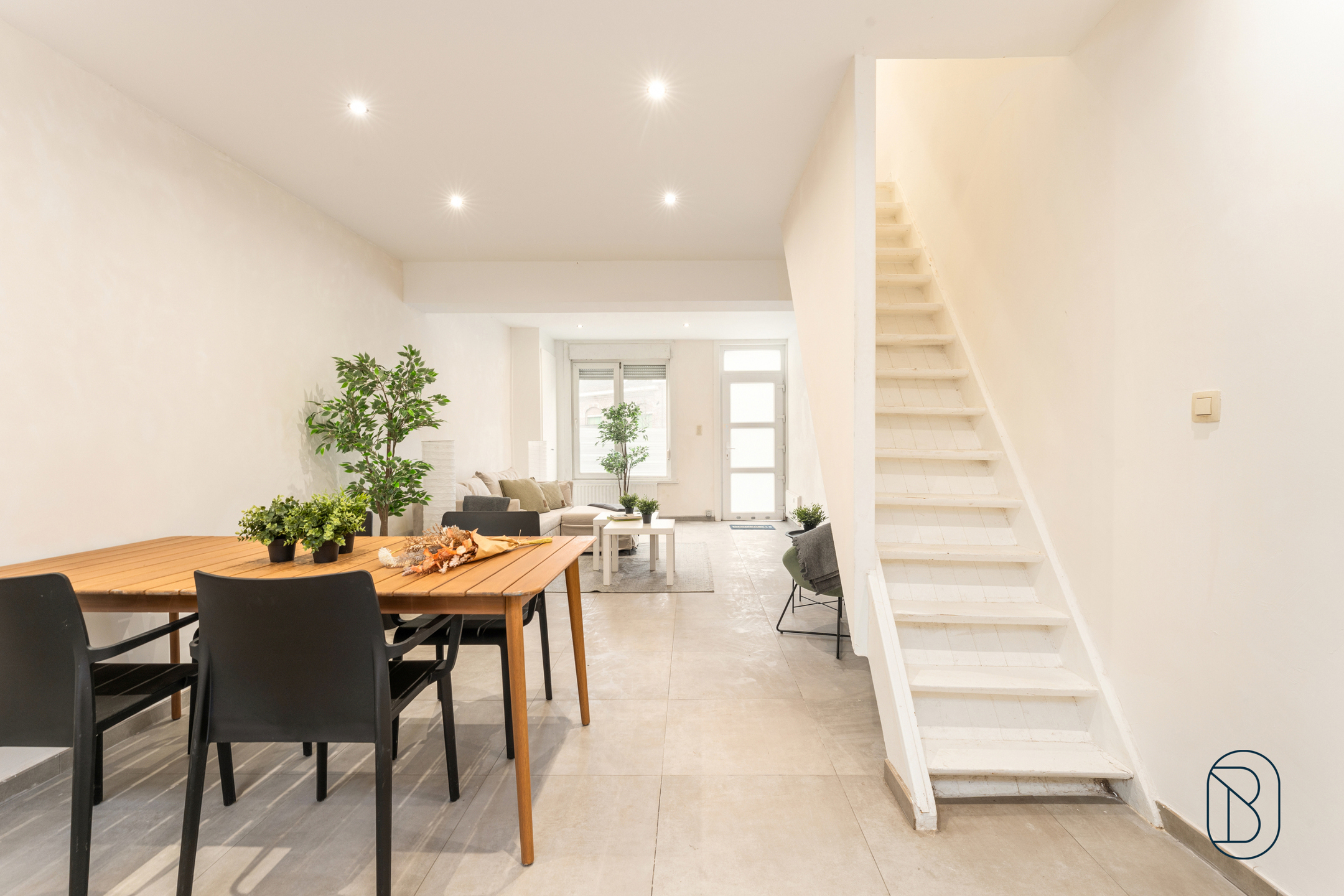 Leuk gerenoveerde woning met 4 slaapkamers en tuin - foto 2