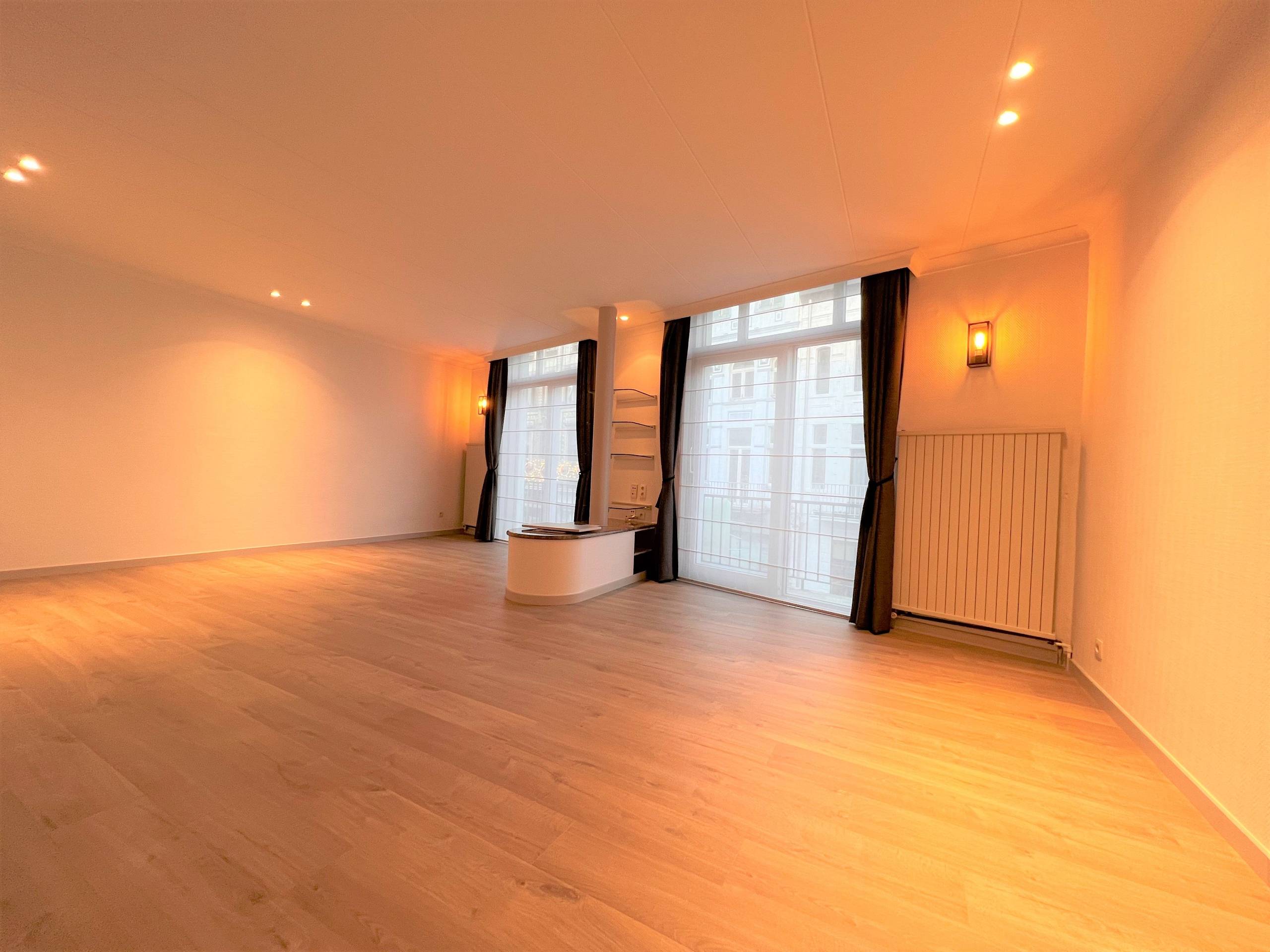 Prachtig, instapklaar appartement met 1 slaapkamer nabij de Grote Markt - foto 4