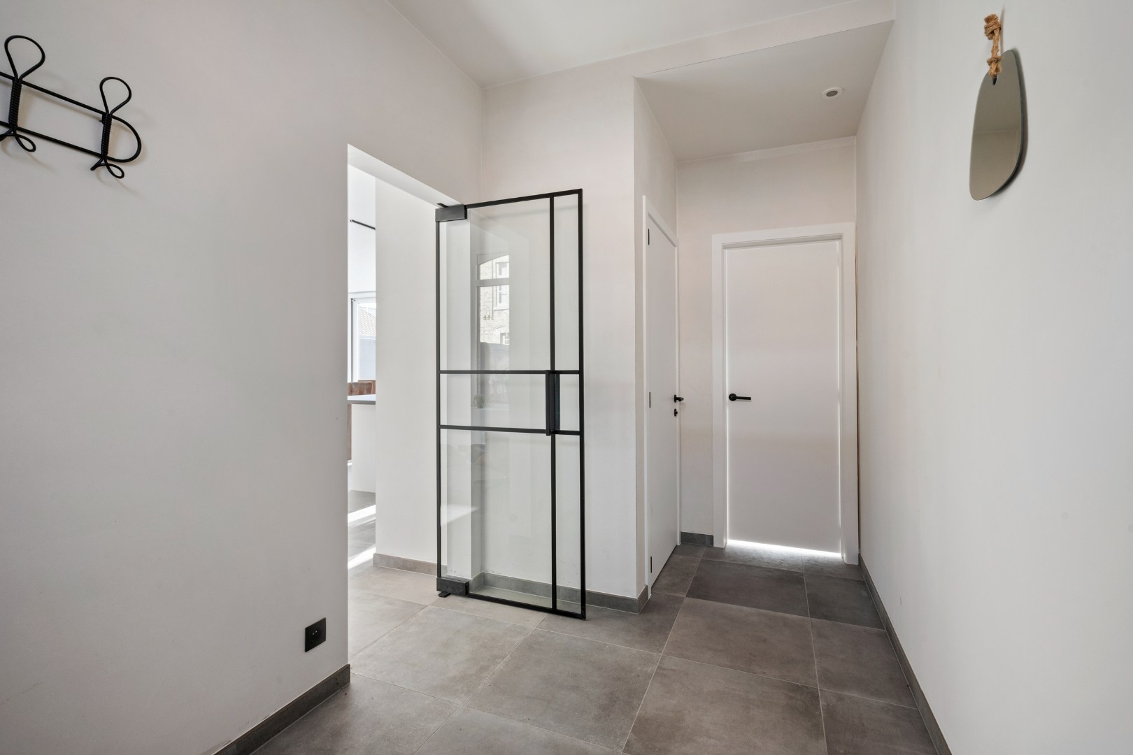 GERENOVEERDE WONING MET 3 SLPKS EN TUIN - foto 5