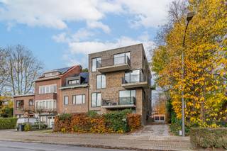 Gezellig appartement gelegen op de gelijkvloerse verdieping van een kleinschalig appartementsgebouw, tussen het centrum van Turnhout en Vosselaar.Het...