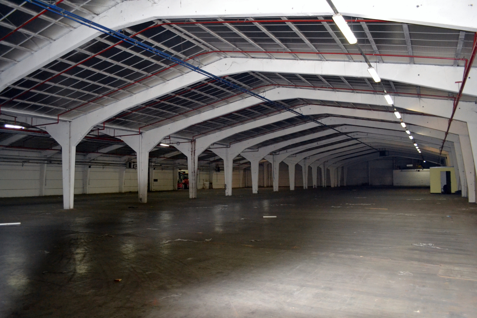 Magazijn/opslagruimte te huur met een oppervlakte van 6800m2 - foto 5