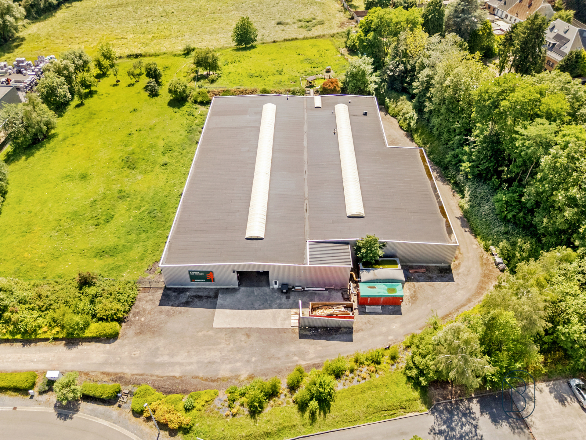 Commercial à vendre à Manage