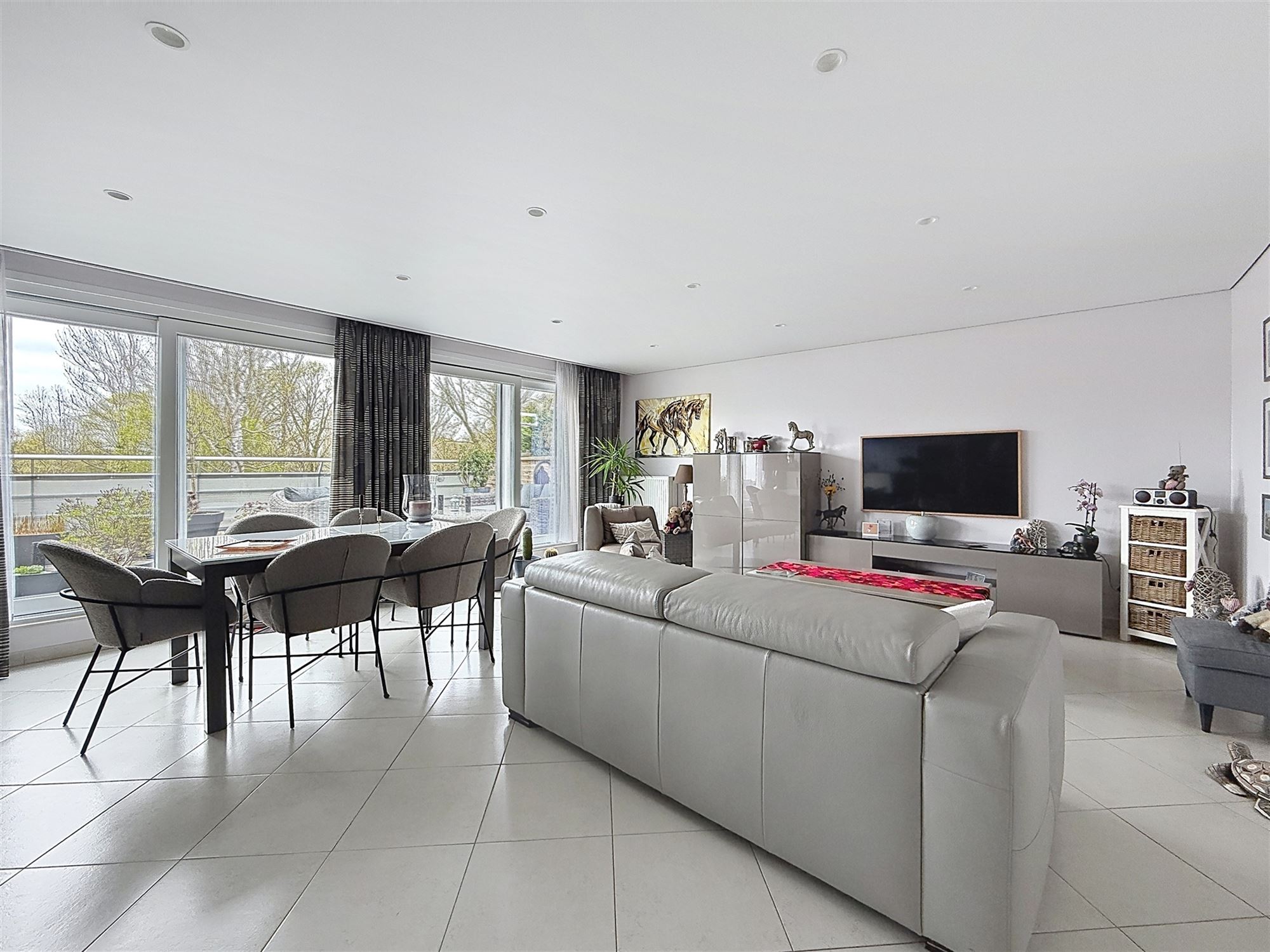 Instapklaar 2 slpk appartement met groot terras en garage - foto 3