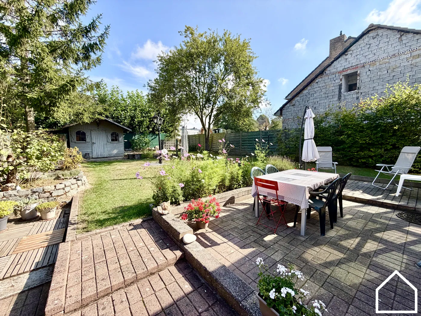 HALFOPEN WONING MET 4 SLPKS, TUIN EN GARAGE (413m²) - foto 5