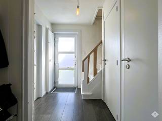 Charmante woning in het hart van Buggenhout Deze goed onderhouden woning is ideaal gelegen in het centrum van Buggenhout en combineert comfort met...