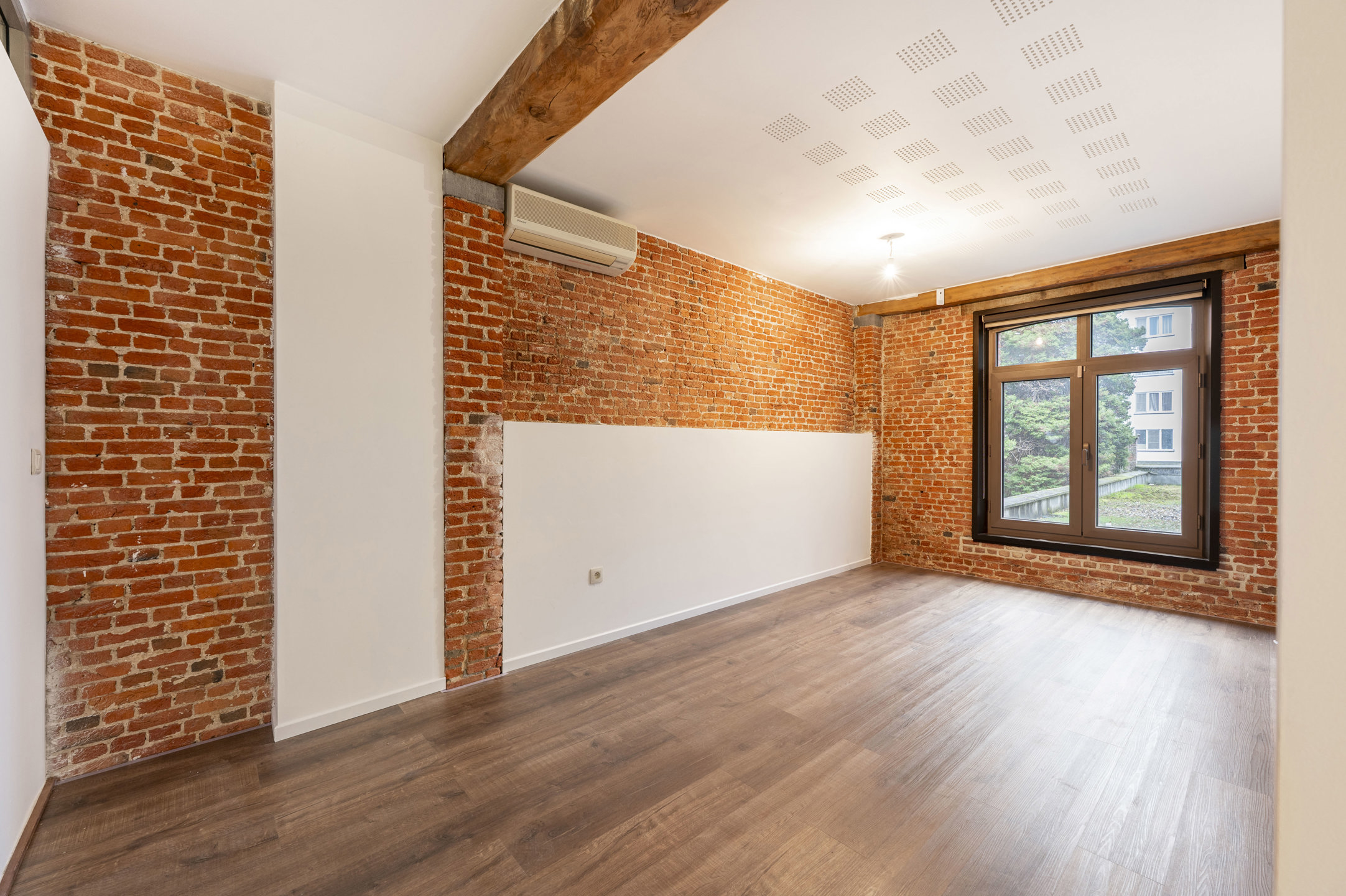 ANTWERPEN - Appartement in authentiek gebouw - foto 3