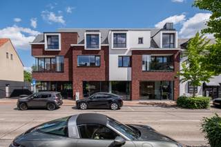 Luxe kantoorruimte te koop in centrum ‘s-GravenwezelBent u op zoek naar een luxe kantoorruimte die professionaliteit en comfort combineert? Deze...