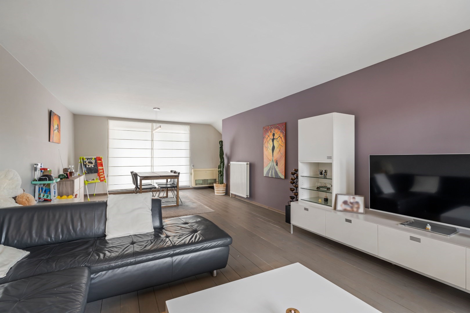 Ruim, instapklaar appartement met 3 slaapkamers - foto 3