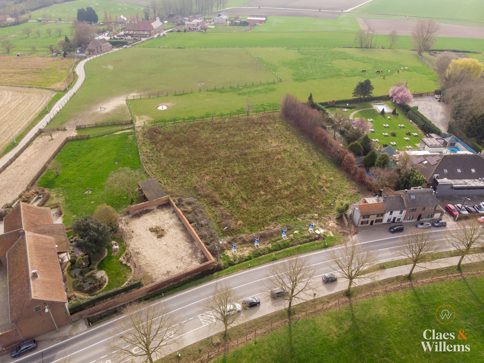 Bouwgrond voor een driegevelwoning met zuidgerichte tuin en open zicht op de velden. - foto 3