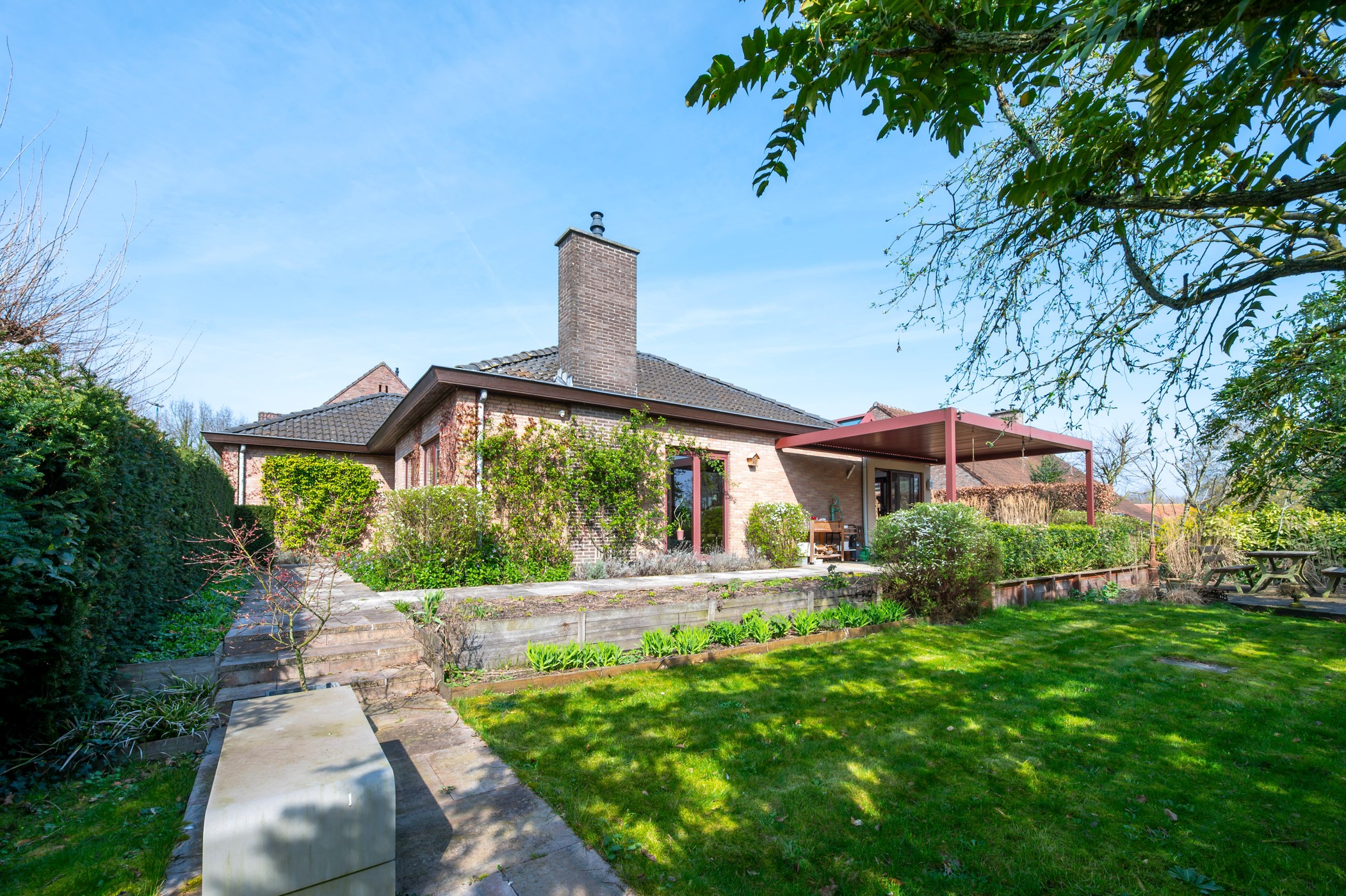 Ruime, open bebouwing in prachtige omgeving in Bazel - photo 3