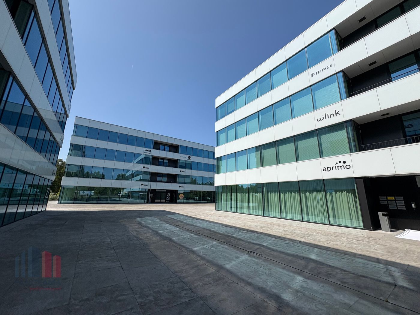 323 m² de bureaux élégants à un emplacement de choix le long de l'E40 - photo 2