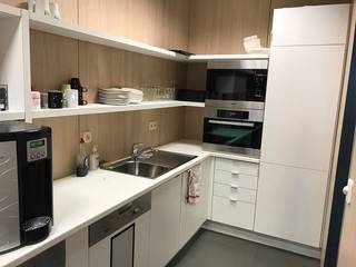 Fenomenaal gelegen kantoor van 30 m² te huur op een toplocatie met visibiliteit vanaf de R0 te Brussel. Het kantoor maakt deel uit van...