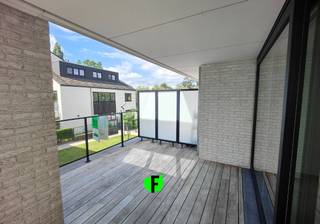 Dit energiezuinige, geschilderde nieuwbouwappartement inclusief overdekte autostaanplaats en ruim zonnig terras bevindt zich in hartje Gits,...