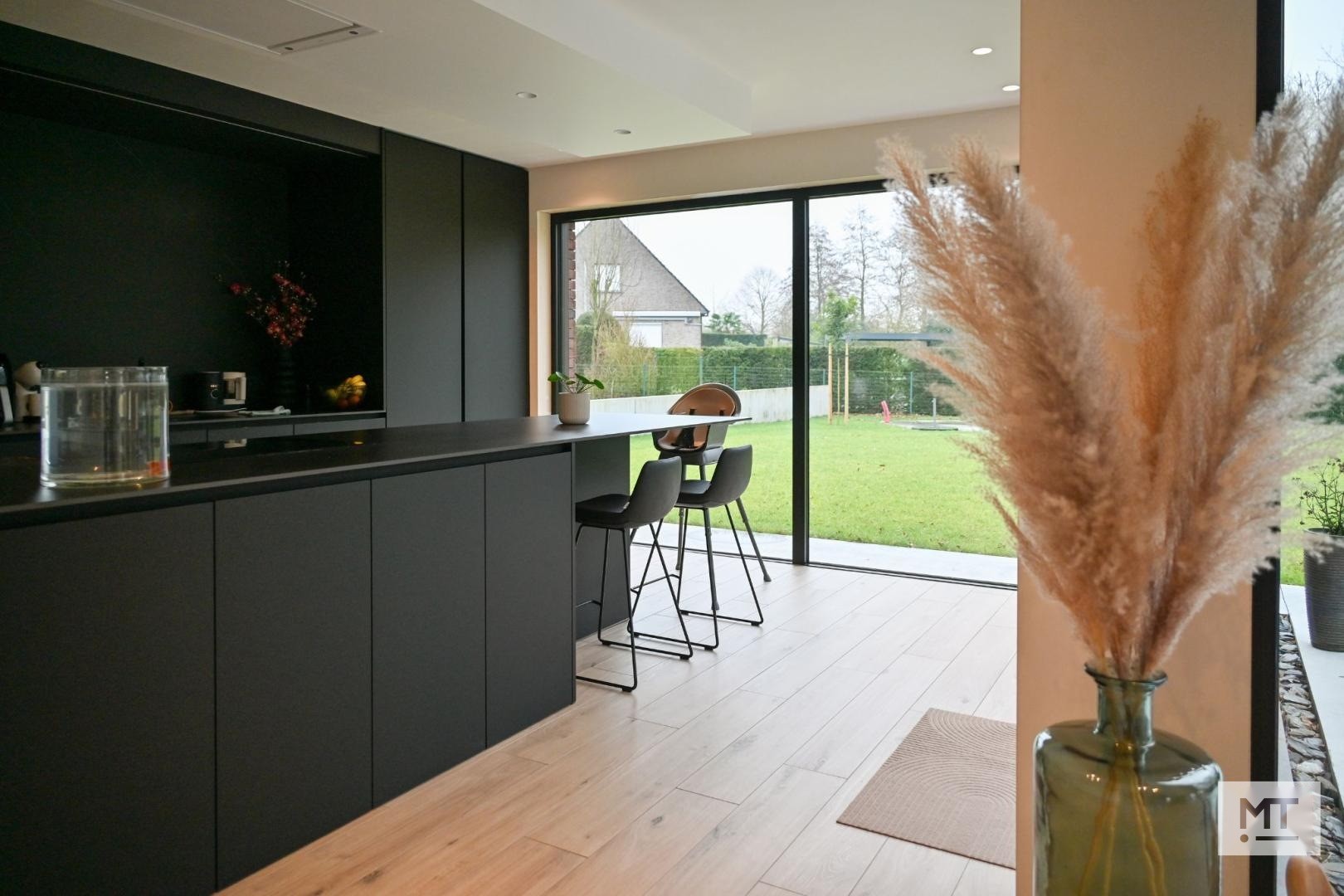 Nieuwbouwvilla met 3/4 slaapkamers, garage en tuin op een perceel van 1.776 m² - foto 4