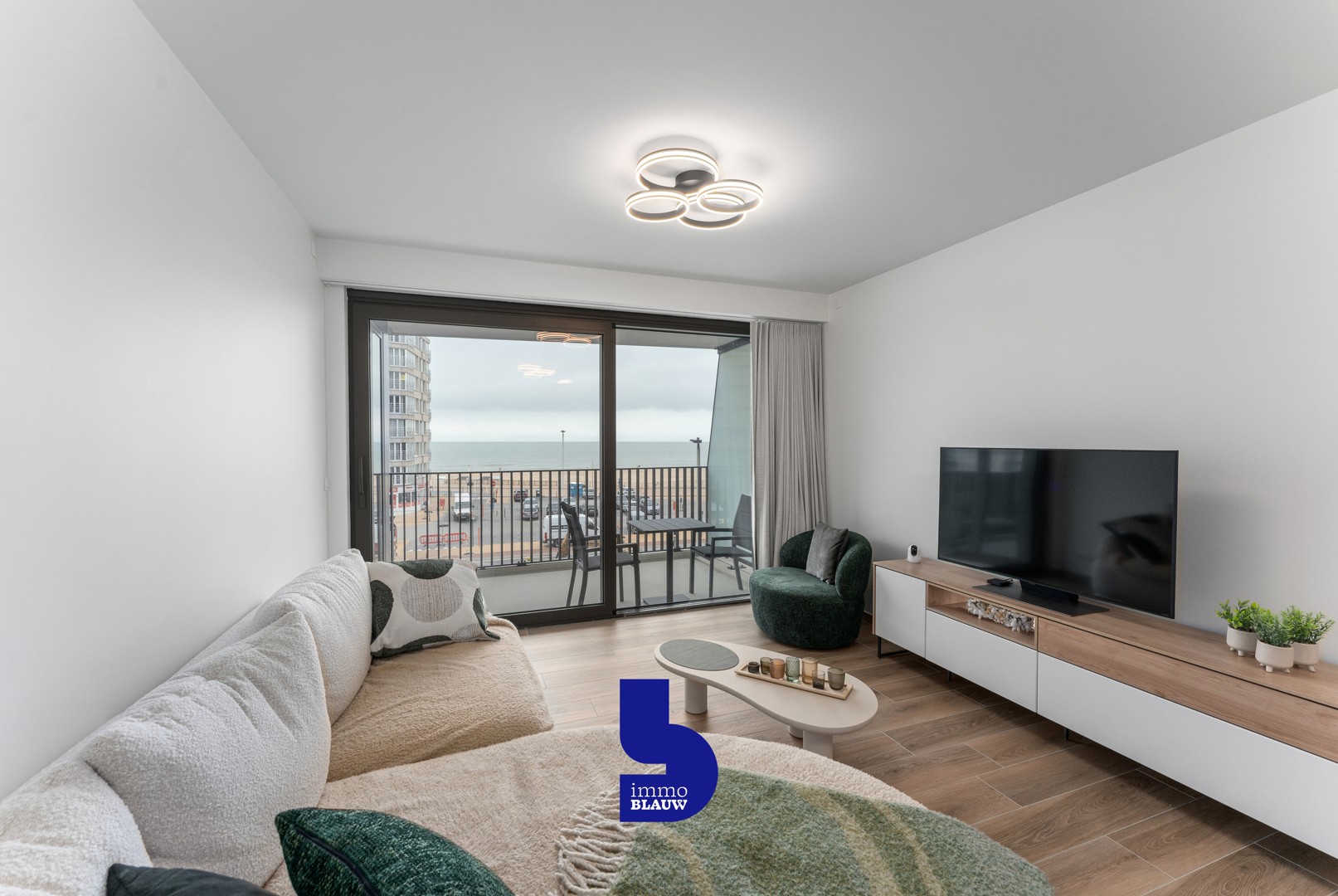 Appartement met zeezicht (1 slaapkamer + slaaphoek) - photo 1