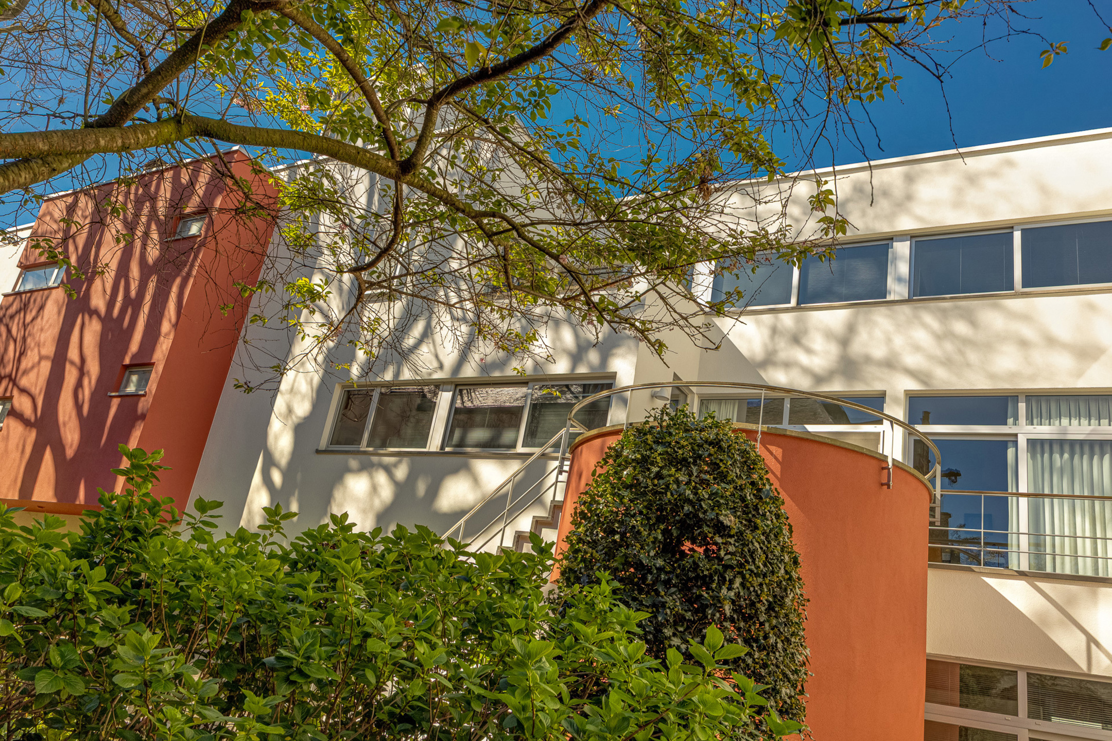 ANTWERPEN CENTRUM - Ruim appartement met kantoor en tuin - foto 2