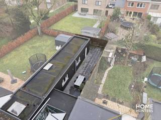 Op een rustige en uiterst gunstige locatie in Ieper bevindt zich deze verrassend ruime woning, die bij een eerste bezoek meteen weet te...
