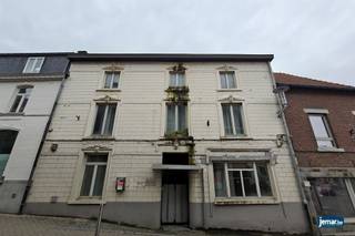 Dit op te frissen kantoorgebouw ligt midden in het historisch van Borgloon. Het gebouw met een bruikbare vloeroppervlakte van 311m² beschikt over...