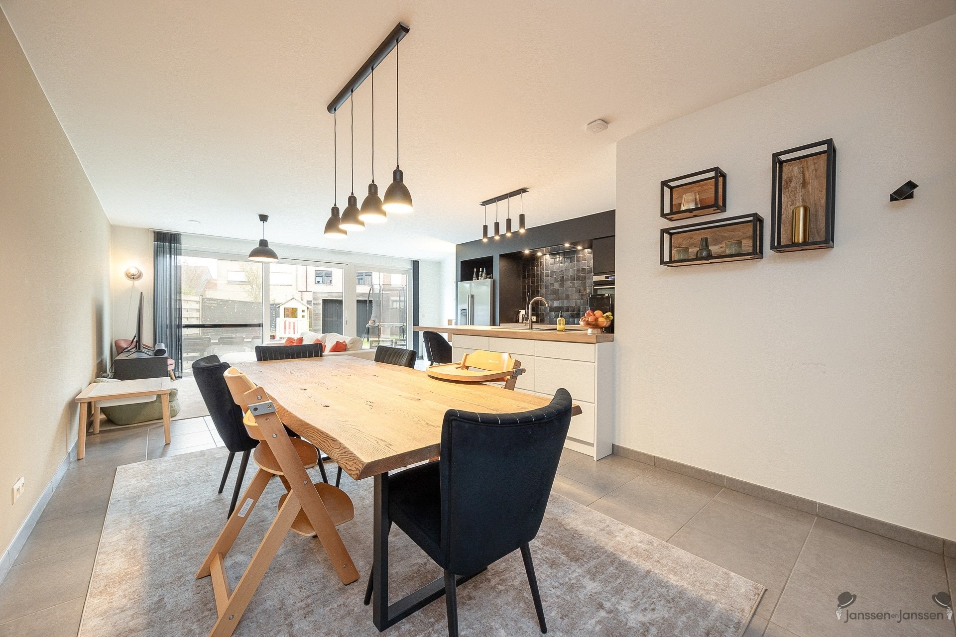 Mooi afgewerkte en ruime energiezuinige woning - foto 4