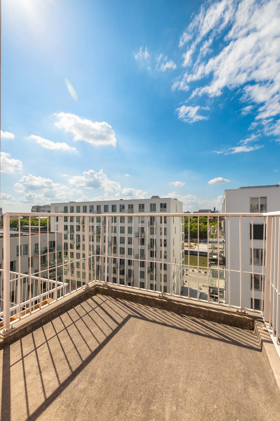 Apartment for sale in Brussels with 1 bedroom - photo 2