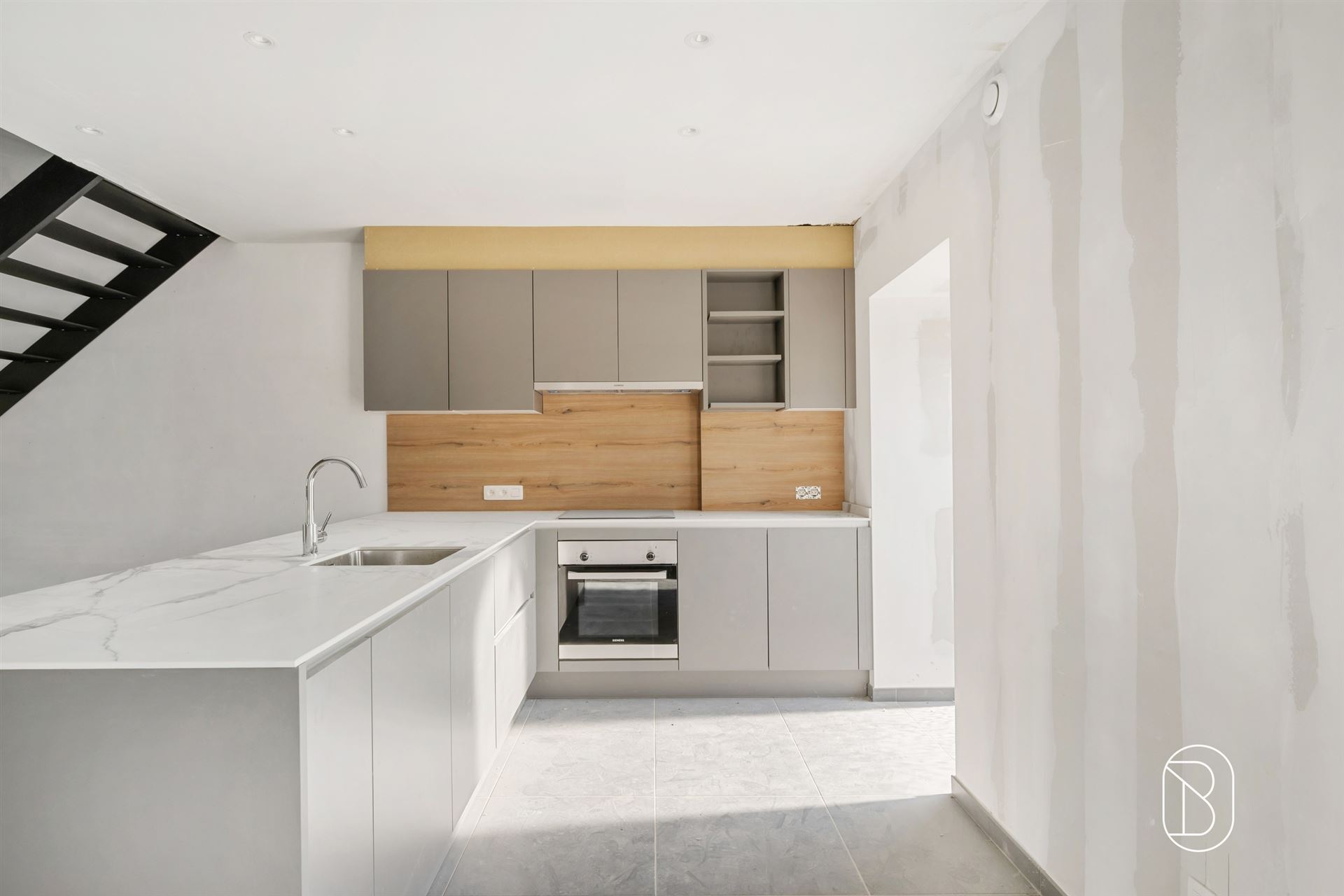 Uniek appartement in voormalige kapel in Celles - foto 5