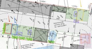 Drie parkeerplaatsen ( nr 10,11 en 17) te huur, kan ook samen gehuurd worden. Onmiddellijk beschikbaar 40€ (incl BTW) per maand en per parkeerplaats.