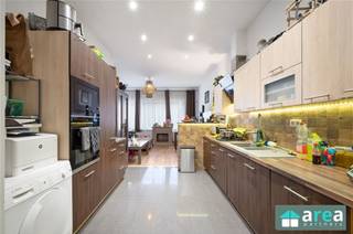 Opbrengsteigendom te koop – Volledig gerenoveerd, toplocatie nabij Plantin Moretuslei & Centraal Station Antwerpen Investeerders opgelet! Dit recent...