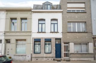 Grotendeels gemoderniseerde gezinswoning met 4 slaapkamers, gunstig gelegen te Lier. Deze mooie woning werd grotendeels gemoderniseerd sinds 2018,...