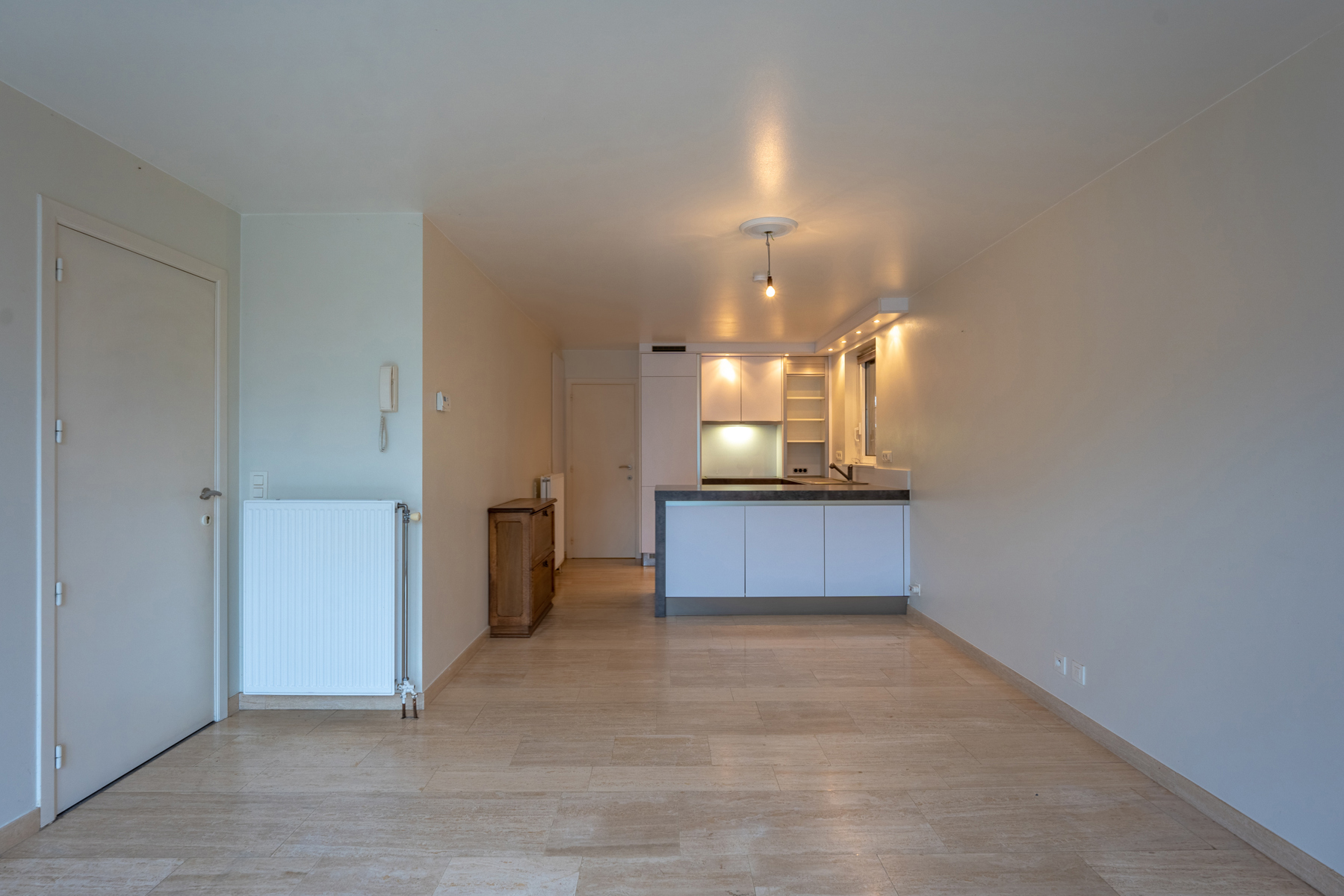 Gelijkvloers appartement met twee slaapkamers en garage - foto 3