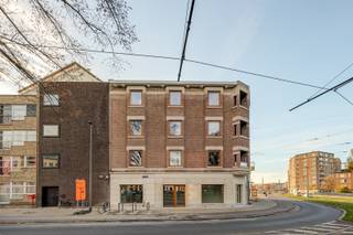 WILRIJK - Den Brandt: Volledig gerenoveerde kantoorruimte van ca 95m² naast Maison Guiette van Le Corbusier. BESCHRIJVING: Dit...