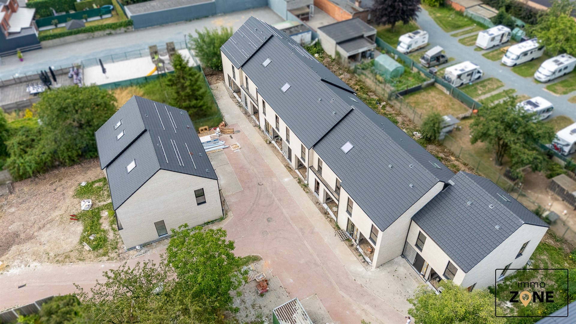 Halfopen nieuwbouwwoning in rustig binnengebied - foto 2