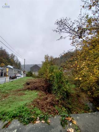 <p><span>TE KOOP: Grond in Aywaille - Ideale gelegenheid voor een vastgoedproject!</span></p><p><span> </span></p><ul><li><span> Adres : Rue du Chalet, 4920 Aywaille </span></li><li><span> Oppervlakte: 492,33 m² </span></li><li><span> Voorkant straat: 33 meter </span></li></ul><p><span> </span></p><p><span> Dit stuk grond biedt uitstekende mogelijkheden voor een klein investeringsproject, ideaal voor de bouw van appartementen. </span></p><p><span> </span></p><ul><li><span> € Prijs: 65,000 </span></li></ul><p><span> </span></p><p><span>Mis deze kans in een aangename, goed gelegen omgeving niet! Neem vandaag nog contact met ons op voor meer informatie of om een bezichtiging te regelen. </span></p><p><span> </span></p><p><span>Tel: +32 86 21 80 80 </span></p><p><span>Email : info@cosseimmo.be </span></p>