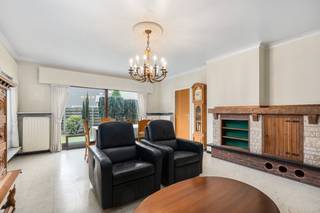 Te koop: gezellige open bebouwing in Sint-Baafs-Vijve, gelegen in een rustige residentiële omgeving. Deze woning uit 1968 biedt een warme sfeer en...