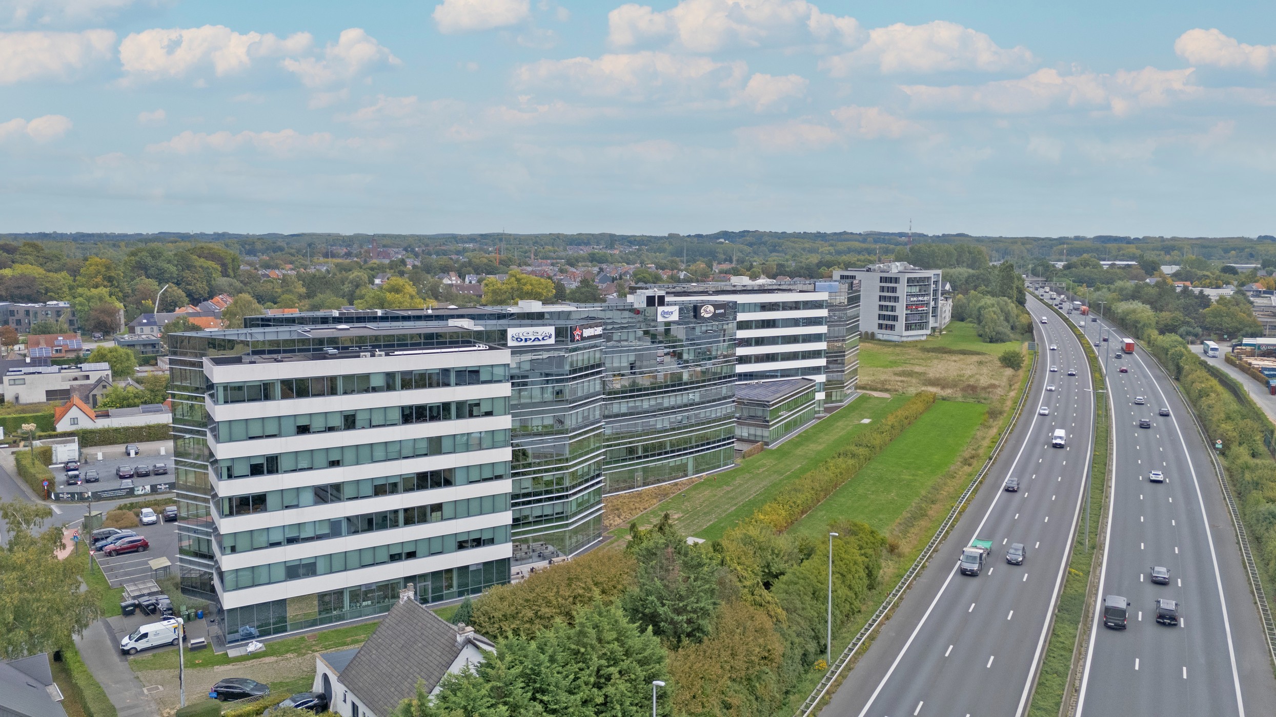 Kantoorruimte van 205 m² op toplocatie te Erembodegem Blok C +2 - foto 1