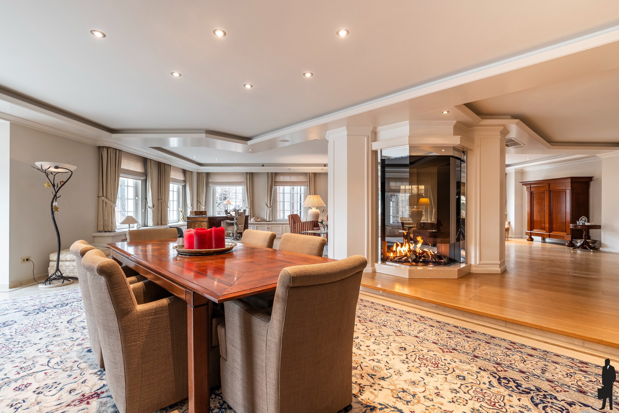 In hartje Hoogstraten presenteren we u dit uitzonderlijk royaal appartement. - foto 5