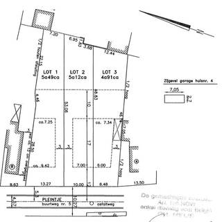 Bouwgrond van 512m² voor het bouwen van een half open bebouwing met bijgebouw, nabij het centrum van Tielen. <br /><br />Perceelbreedte vooraan 10 meter en een diepte van circa 50 meter. <br /><br />Bebouwbare voorgevelbreedte 7 meter, bouwdiepte gelijkvloers 17 meter, 1ste verdieping 13 meter en onder dak 9 meter. In de tuin kan een bijgebouw geplaatst worden binnen de zone voor bijgebouwen met een oppervlakte die maximaal 10% van de perceeloppervlakte bedraagt.  <br /><br />De bouwgrond is gelegen nabij het centrum van Tielen op wandelafstand van scholen, winkels en het treinstation. <br /><br />De grond zal bouwrijp aangeleverd worden. <br /><br />Indien u meer informatie wenst (opmetingsplan, verkavelingsvoorschriften, ...) of een plaatsbezoek wenst, tel. 014 71 50 08 of e-mail: christoffel@vastgoedpicavet.be .<br />