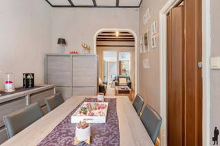 Op te frissen woning met 3 slk op top ligging in het Looks te Lier.Algemeen:- Op te frissen woning- 3 slaapkamers- Gunstige ligging in het Looks-...