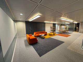 Immeuble de bureaux excellent et prestigieux dans un environnement verdoyant à Tervuren. Bonne accessibilité à l'aéroport, au Ring de Bruxelles et au centre de Bruxelles.<br />Surface entre 159 & 1.005 m²<br />• Des places de parking sont disponibles (1.250 €/place/an - OUT: 1.000 €/place/an)<br />• L'espace d'archivage est disponible (60 €/m²/an)