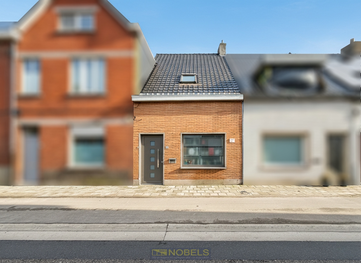 Te koop, Instapklare starterswoning met tuin op centrale ligging te Deinze! - foto 2