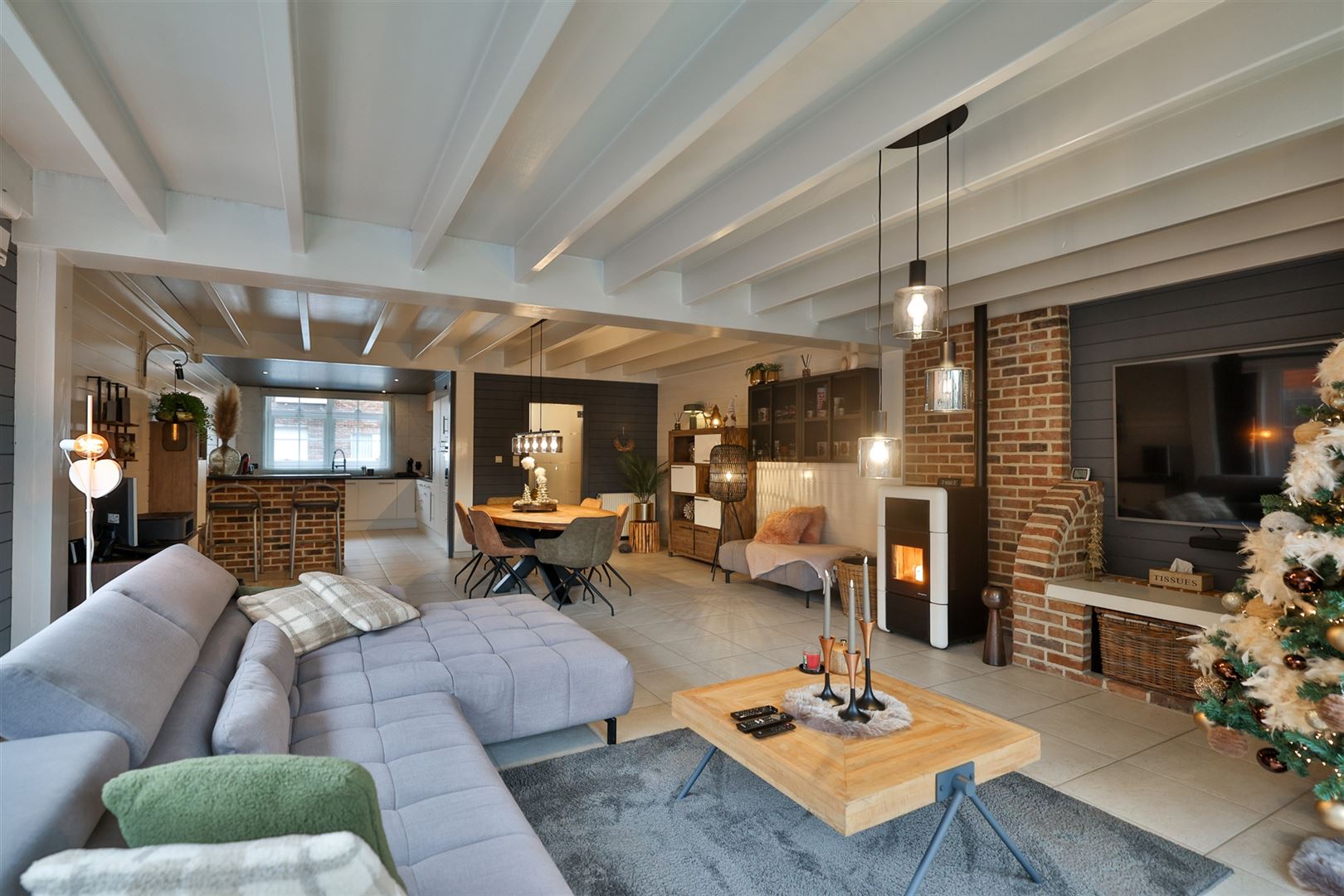 Charmante woning met garage en tuin te koop - foto 4