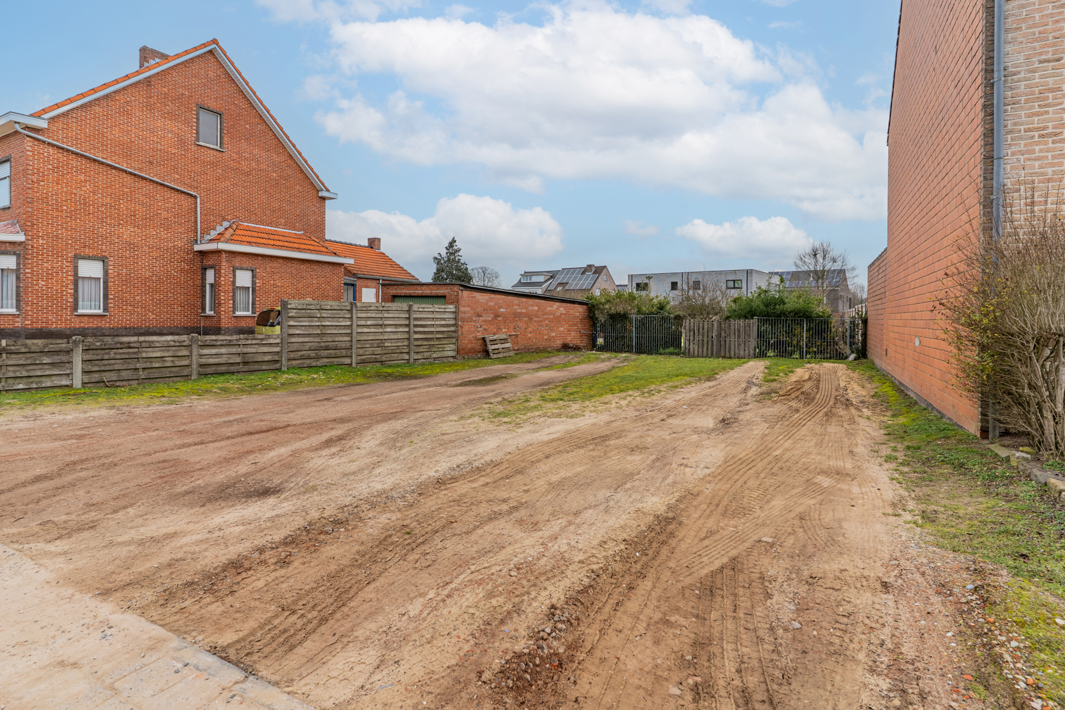 Bouwgrond voor half open bebouwing - foto 3