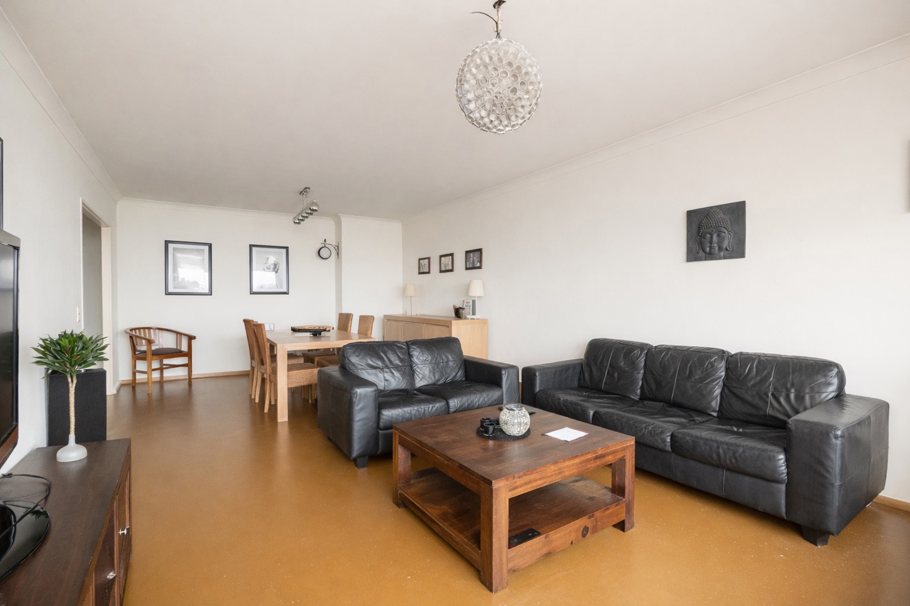 Aangenaam en lichtrijk appartement met terras (2x) - foto 2