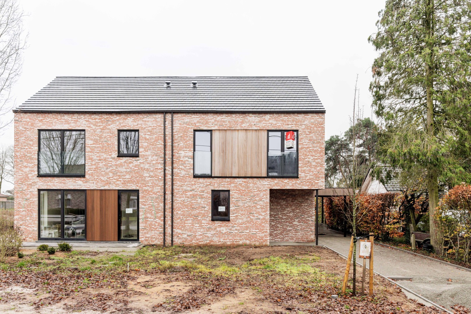 Energiezuinige halfopen bebouwing met zuid gerichte tuin - foto 1