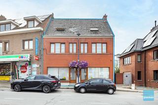 In het hartje van Kerksken dorp bevindt zich deze verrassend ruime woning met een mooie stadstuin, groot zonneterras en mogelijkheid...