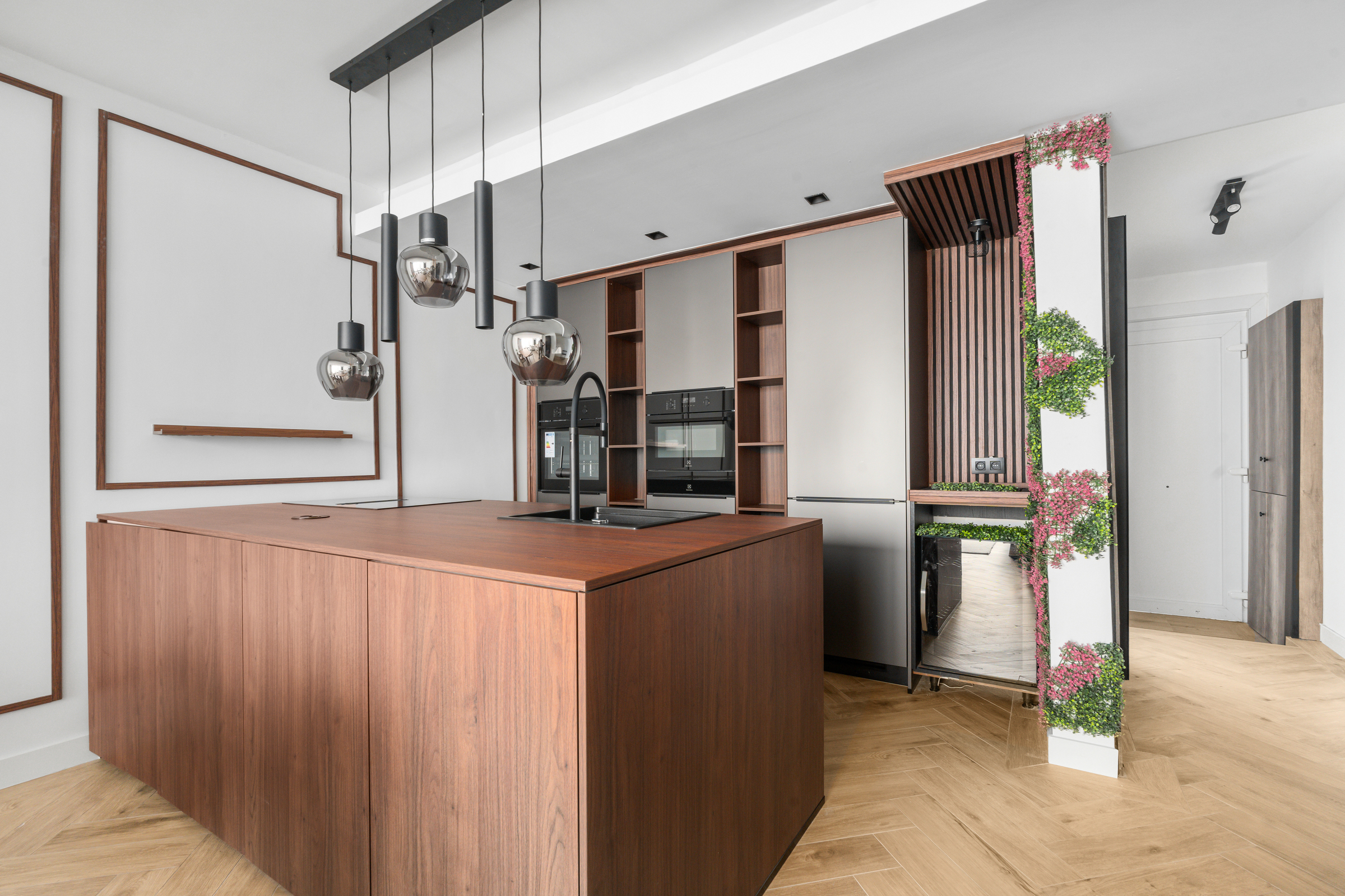 Gerenoveerde 3 slaapkamer woning met een koer en dakterras - foto 5