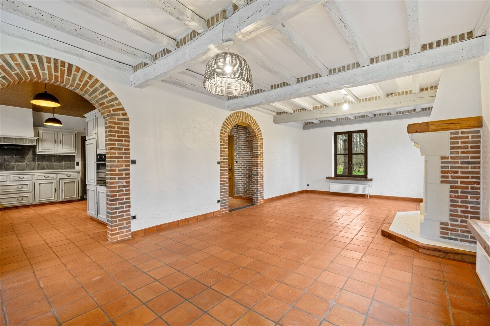 Exploitatiewoning op een perceel van + 1HA, volledig omgeven door groen, te Bonheiden. - foto 4