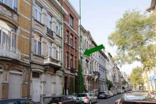 Karaktervolle herenwoning met ziel én toplocatieIn een van de meest charmante lanen van Antwerpen, pal aan het bruisende maar groene hart van de...