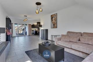 INSTAPKLAAR APPARTEMENT MET 3 SLPKS EN GARAGE TE HERDEREN ! <br /><br />We vinden dit appartement met een bewoonbare oppervlakte van 121 m² terug op een perceel van 4a 66ca in Herderen-Riemst. <br /><br />Voor meer informatie, neem zeker een kijkje op onze website via de volgende link: <br />https://www.sterkvastgoedmakelaars.be/detail/te-koop-appartement-riemst/7628268?dosearch=True&flowstatus=ForSale,ForSaleReserved,ForSaleWithBid,ToCompleteForSale,SoldUnderReserve,Sold&pageindex=1&pagesize=12&searchpage=ForSale&sortdirection=DESC&sortfield=pub_flowstatus&transactiontype=Sale